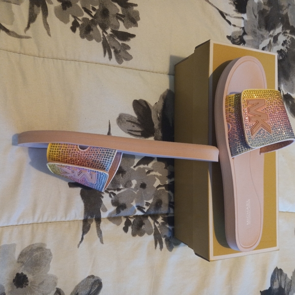 Michael Kors MK Slides Sandals - Picture 11 of 12